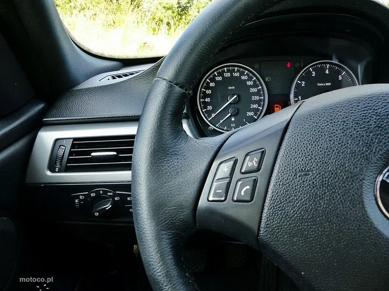 BMW Seria 3 E90 320 30