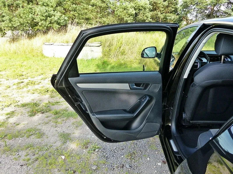 Audi A4 B8 20