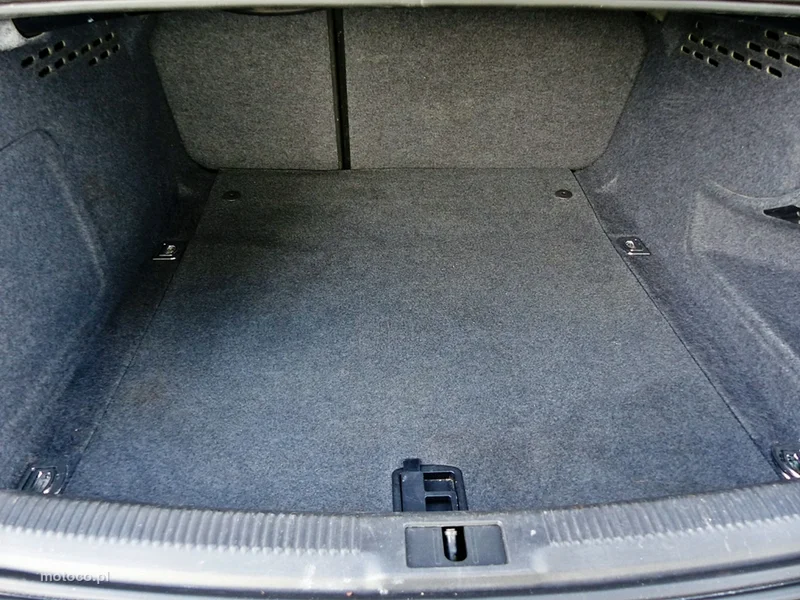 Audi A4 B8 10