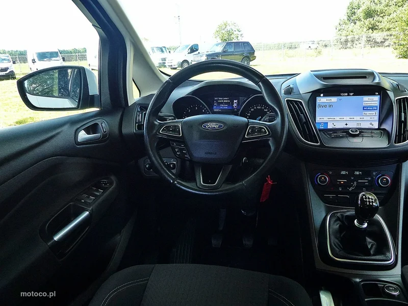 Ford C-Max II 35