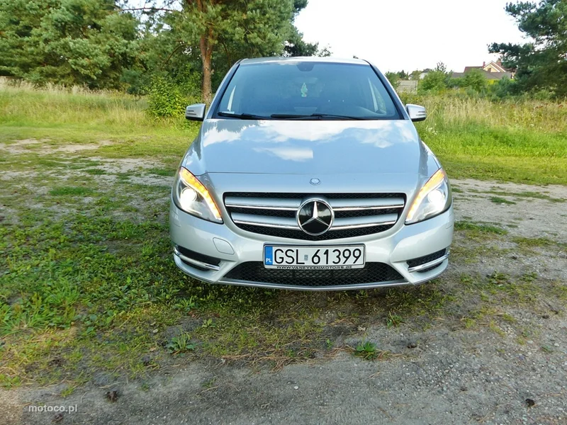 Mercedes-Benz Klasa B W246 B 180 2