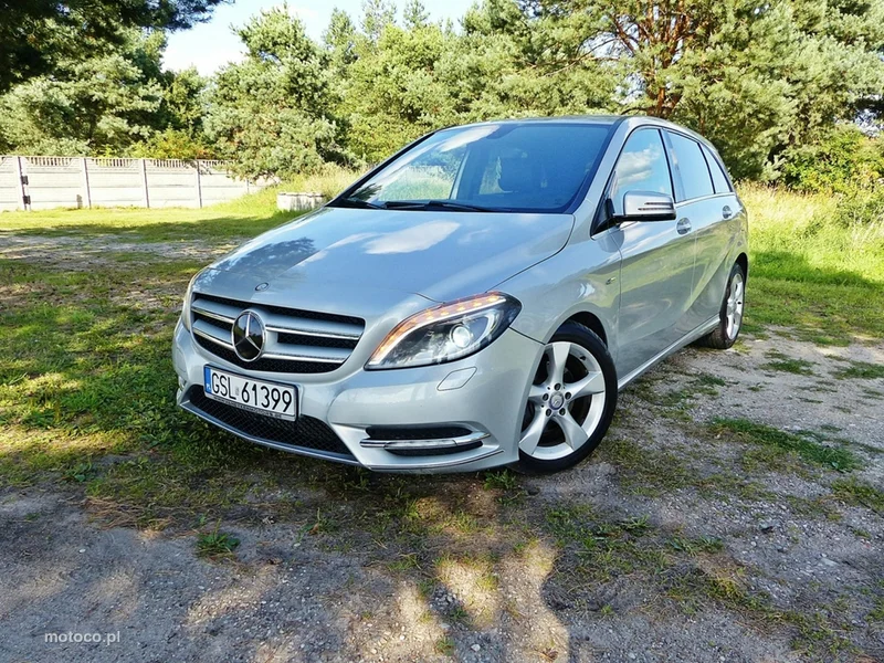 Mercedes-Benz Klasa B W246 B 180 17