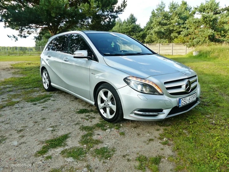 Mercedes-Benz Klasa B W246 B 180 3