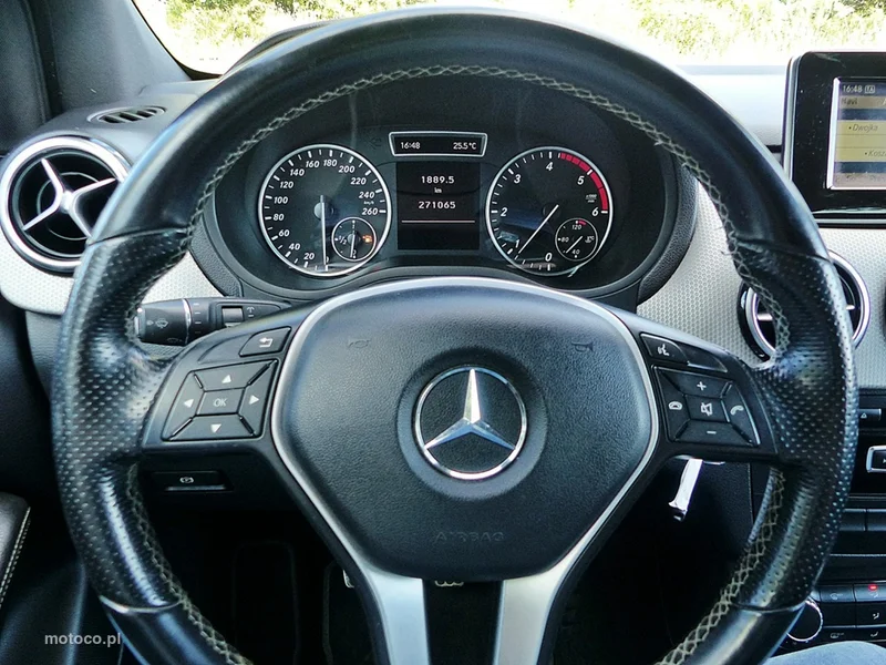 Mercedes-Benz Klasa B W246 B 180 28