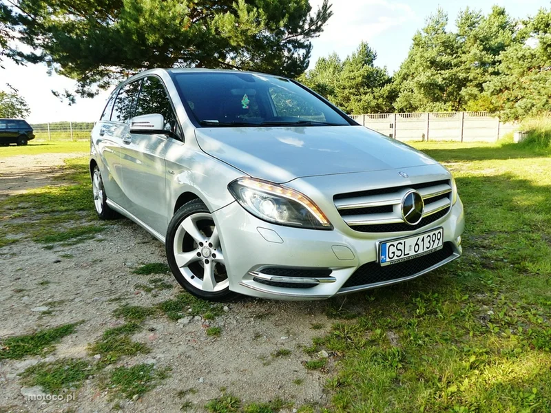 Mercedes-Benz Klasa B W246 B 180 4