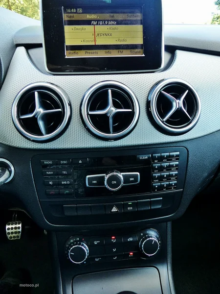 Mercedes-Benz Klasa B W246 B 180 32