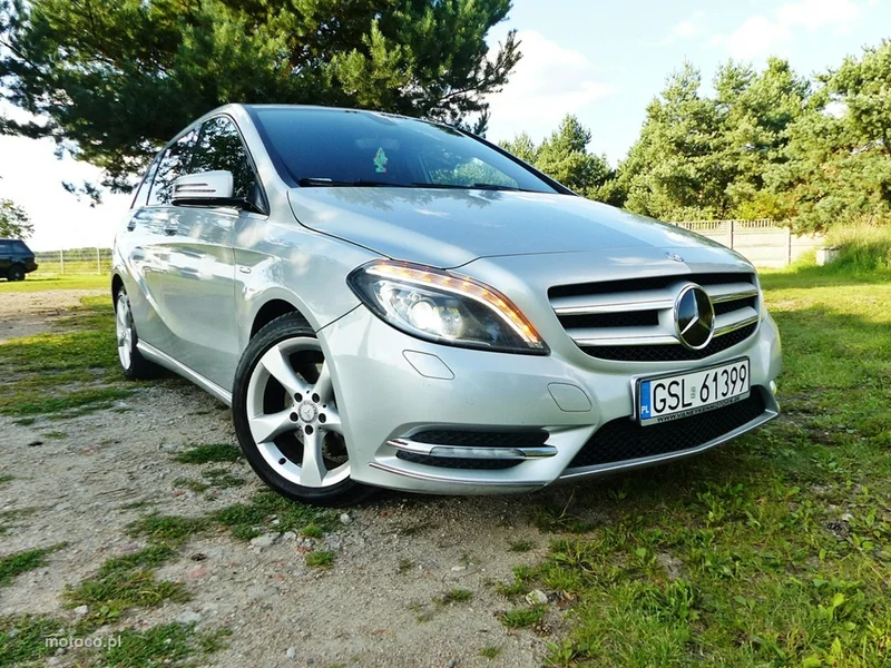Mercedes-Benz Klasa B W246 B 180 6