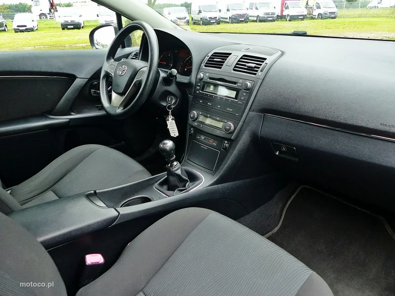 Toyota Avensis T27 24