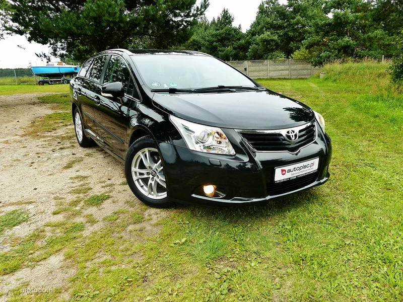 Toyota Avensis T27 4