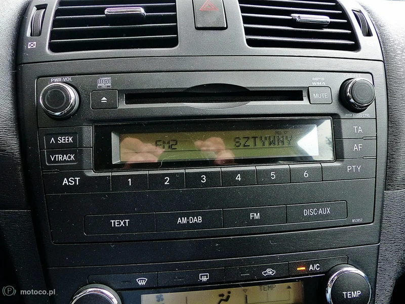 Toyota Avensis T27 32