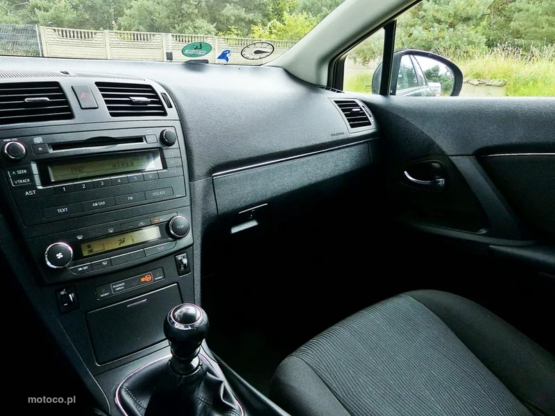 Toyota Avensis T27 34
