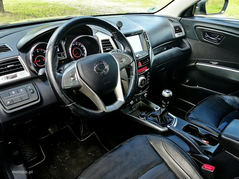 Ssangyong Tivoli 19