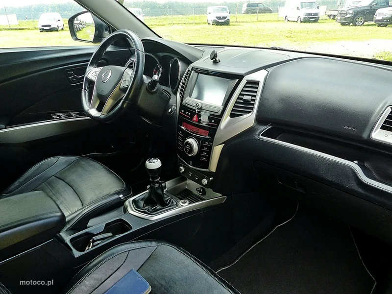 Ssangyong Tivoli 25