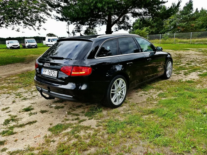 Audi A4 B8 8