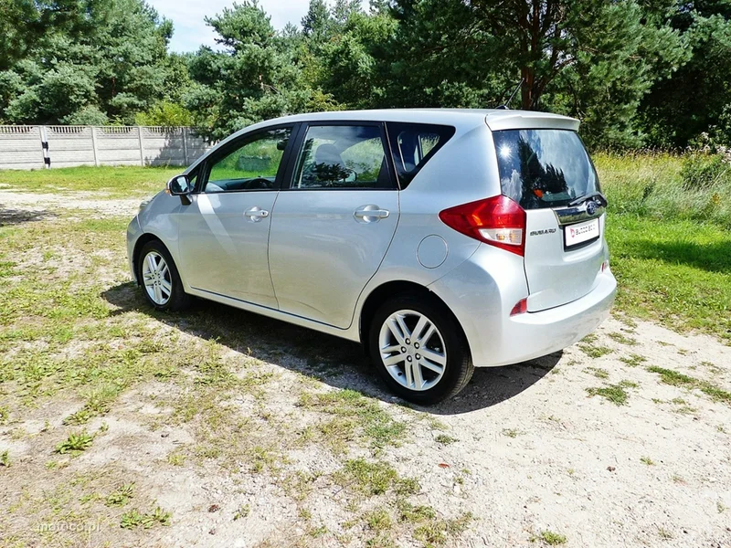 Toyota Verso-S 12