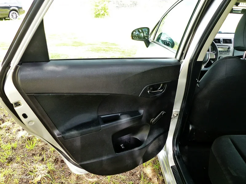 Toyota Verso-S 23