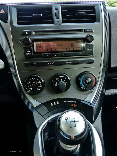 Toyota Verso-S 29