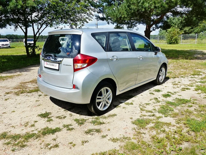 Toyota Verso-S 8