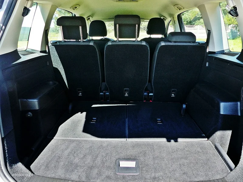 Volkswagen Touran 5T 11