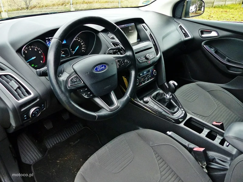 Ford Focus III 17
