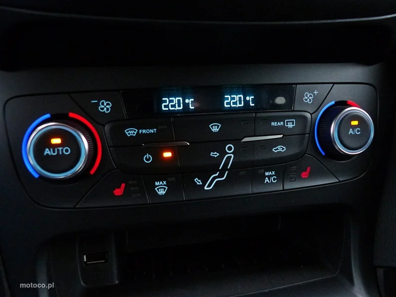 Ford Focus III 33