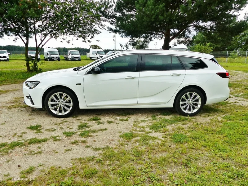 Opel Insignia Sports Tourer 12