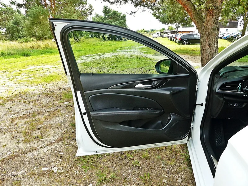 Opel Insignia Sports Tourer 17