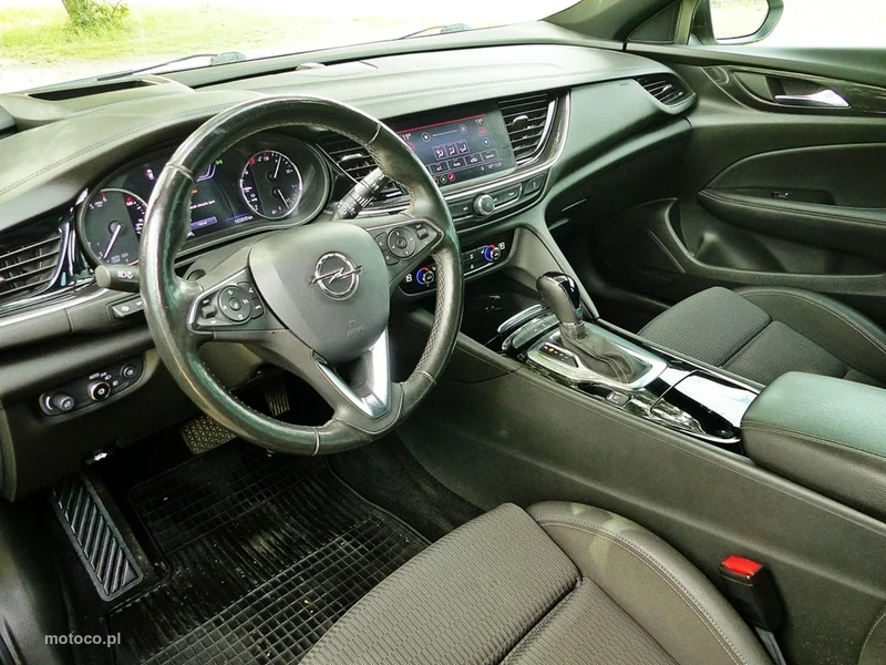 Opel Insignia Sports Tourer 18