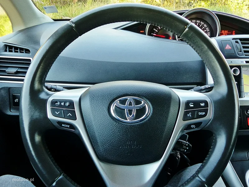 Toyota Verso 28