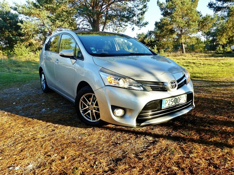 Toyota Verso 4