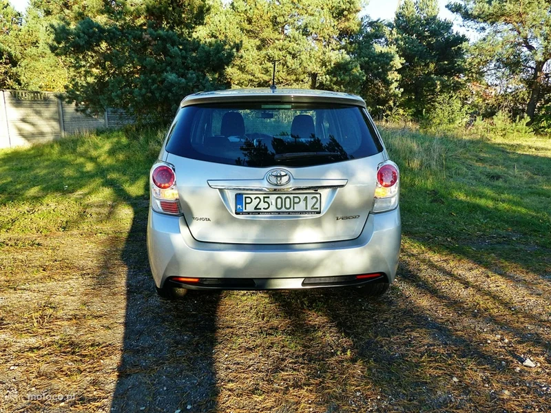 Toyota Verso 8