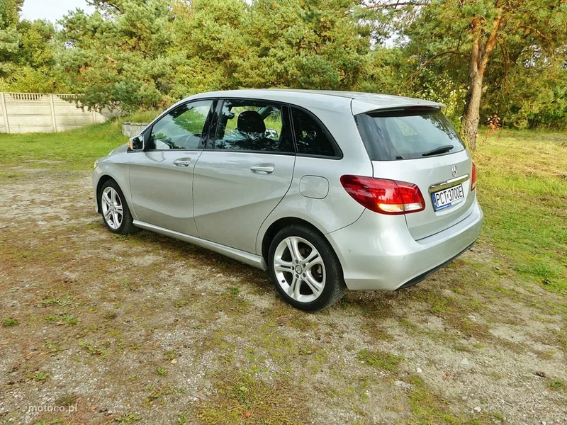 Mercedes-Benz Klasa B W246 B 180 11