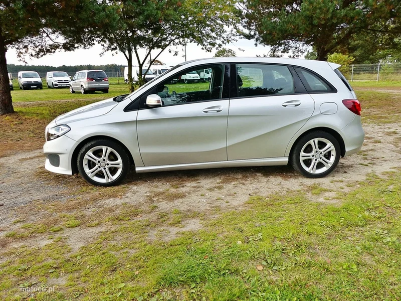 Mercedes-Benz Klasa B W246 B 180 12