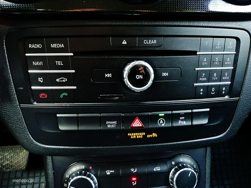 Mercedes-Benz Klasa B W246 B 180 33