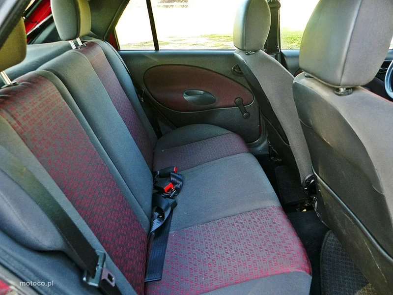 Ford Fiesta V 25