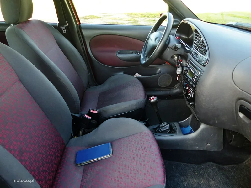 Ford Fiesta V 27