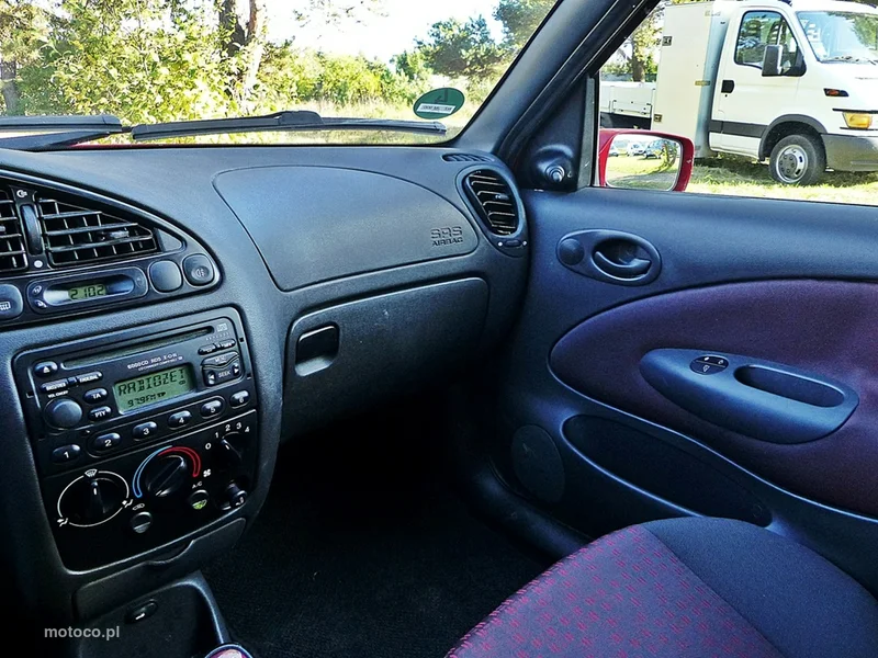 Ford Fiesta V 36