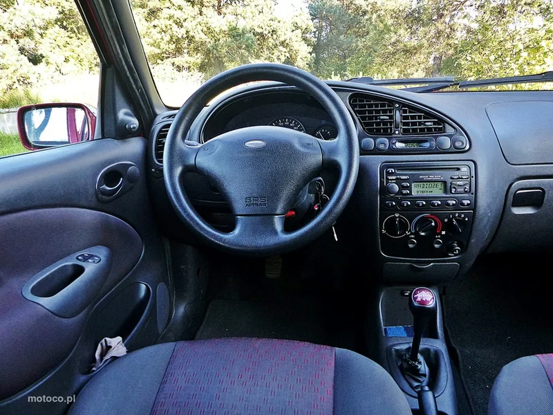 Ford Fiesta V 37