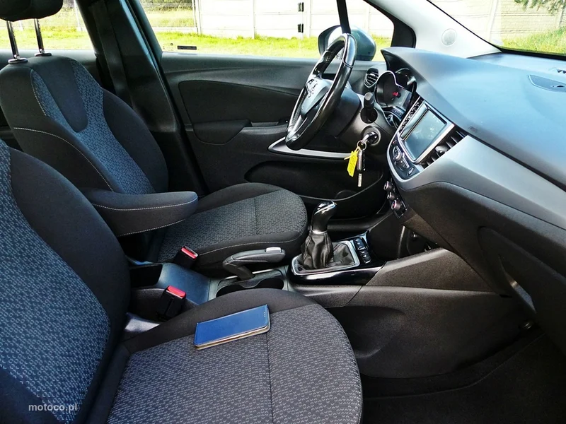 Opel Crossland X 24