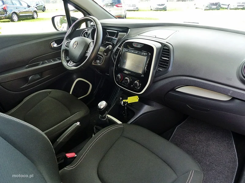 Renault Captur I 24