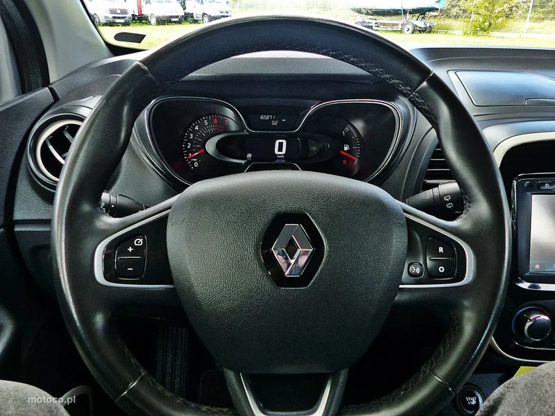 Renault Captur I 27