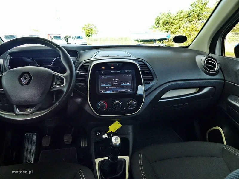 Renault Captur I 36