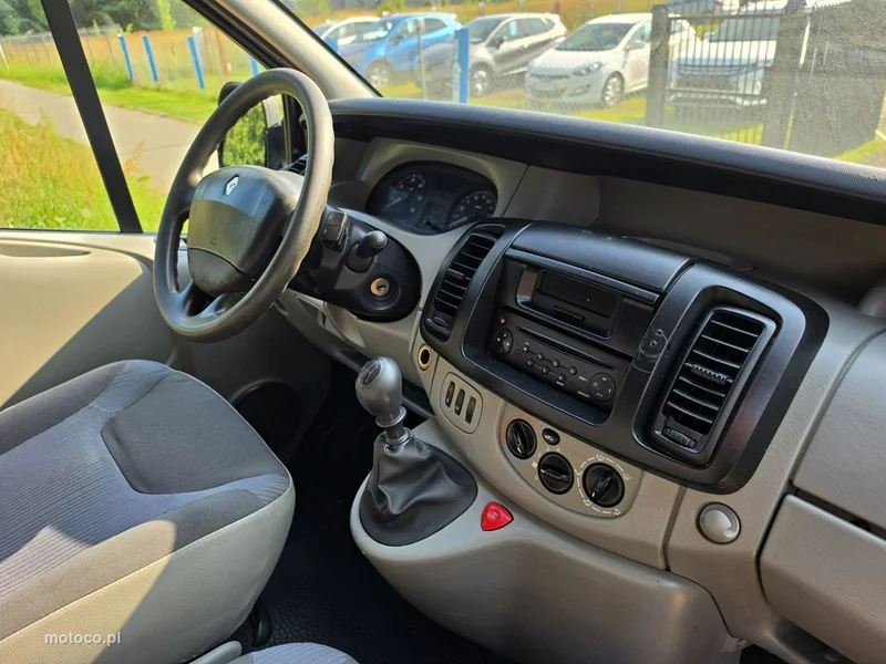 Renault Trafic 18