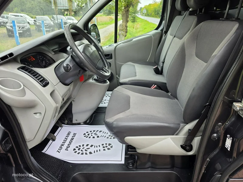 Renault Trafic 14