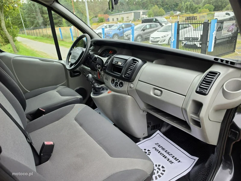 Renault Trafic 19