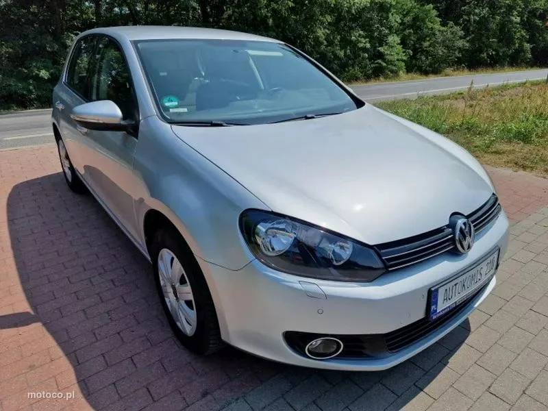 Volkswagen Golf VI 14