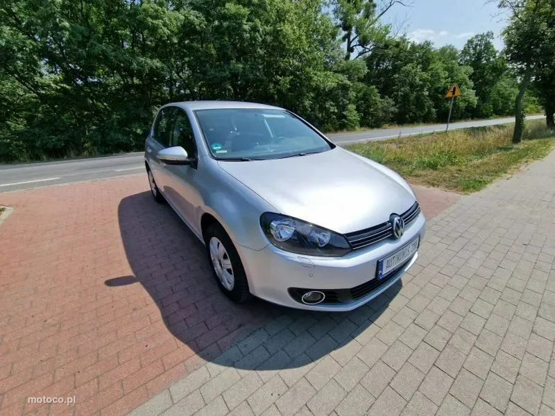 Volkswagen Golf VI 15
