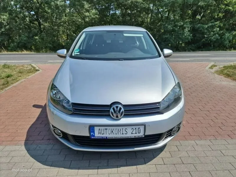 Volkswagen Golf VI 16