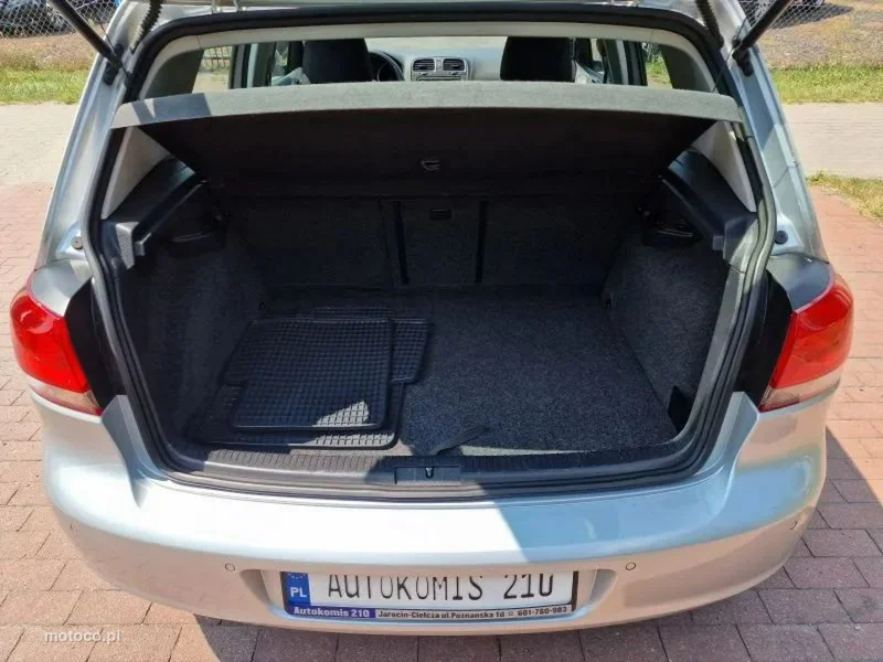 Volkswagen Golf VI 21