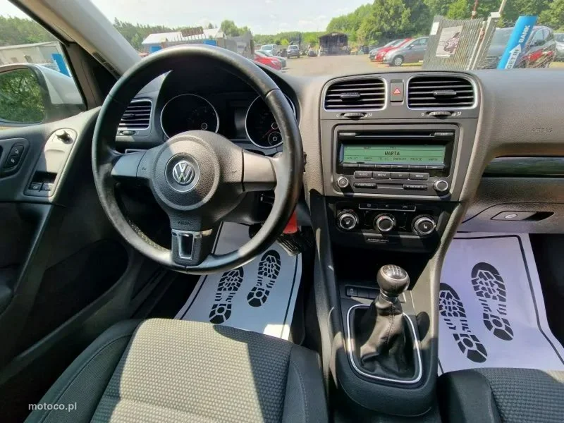 Volkswagen Golf VI 25